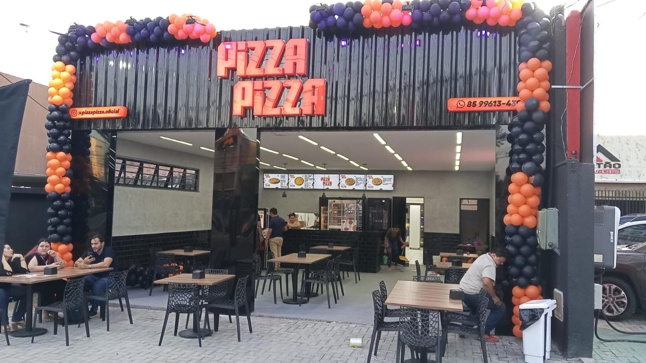 Fachada Pizza Pizza — Inauguração
